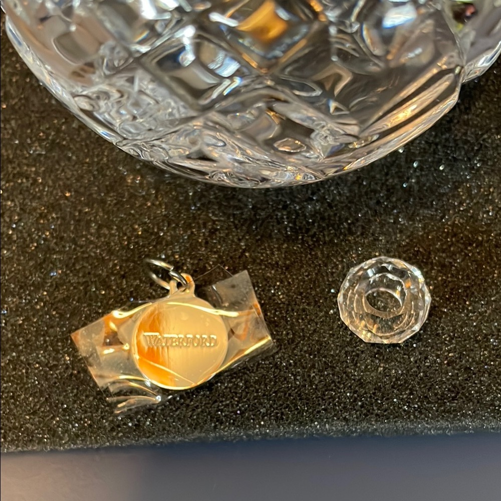 Waterford Crystal Ornament with Box - Picture 4 of 10